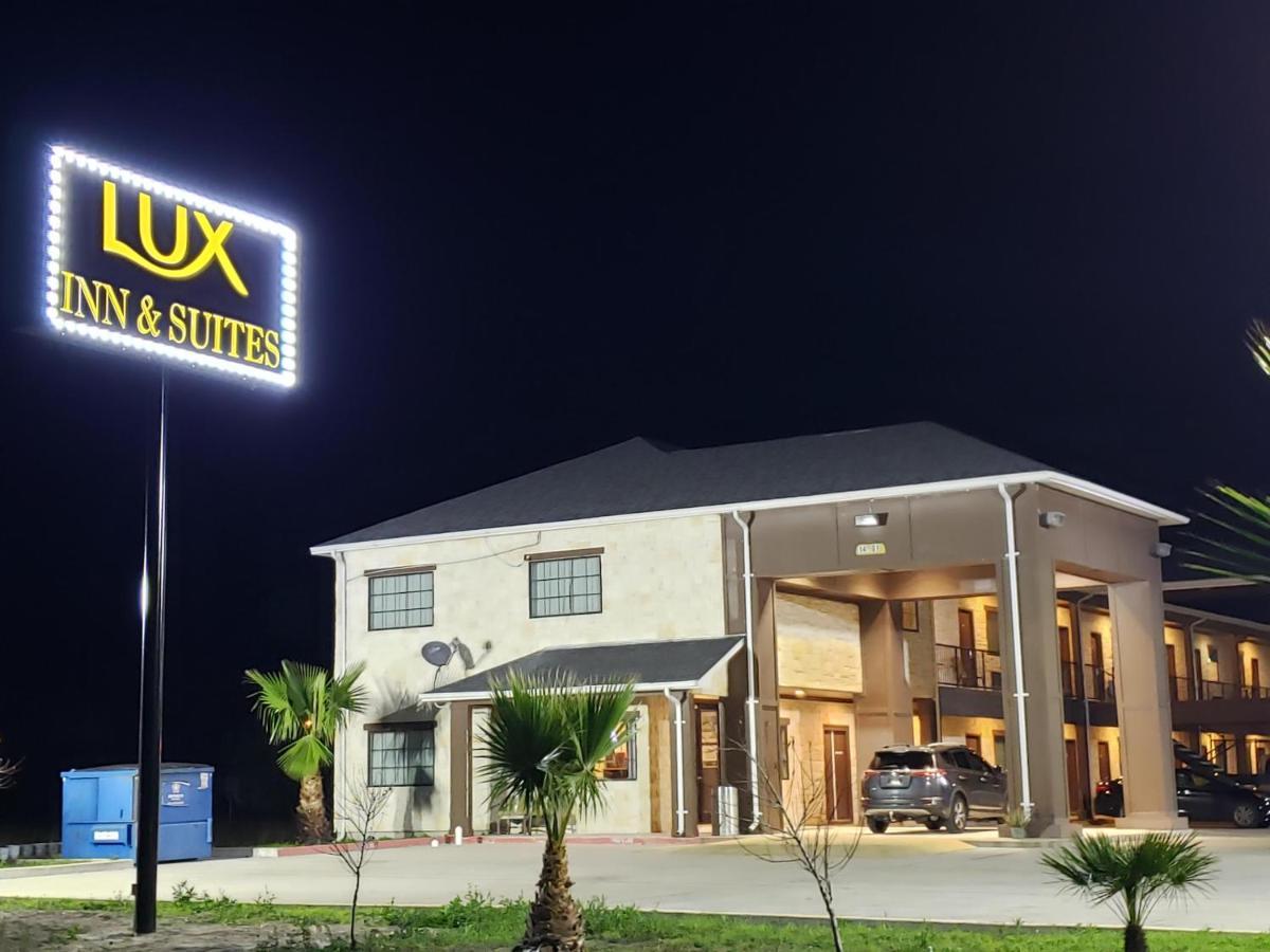Lux Inn And Suites Three Rivers Exterior foto